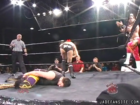 Mia-HardwayvsSocial-Fear_Still926.jpg