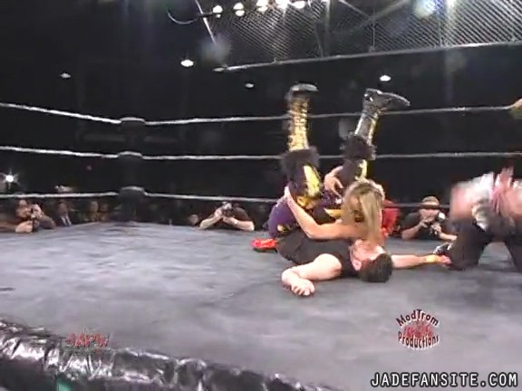 Mia-HardwayvsSocial-Fear_Still935.jpg