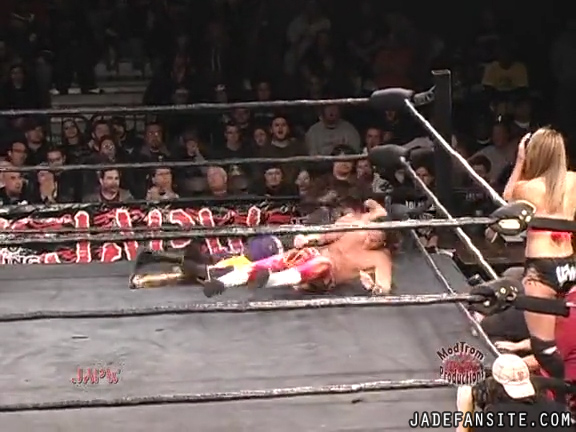 Mia-HardwayvsSocial-Fear_Still976.jpg