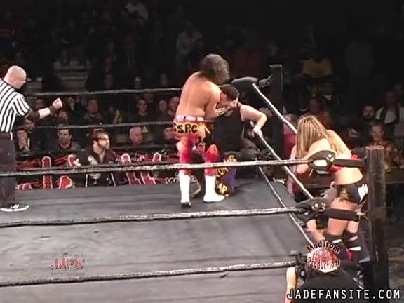 Mia-HardwayvsSocial-Fear_Still986.jpg