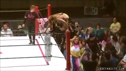 Mia-Ishibashivs_Inoue-Sareee_Still1164.jpg