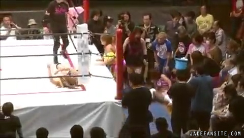 Mia-Ishibashivs_Inoue-Sareee_Still1193.jpg