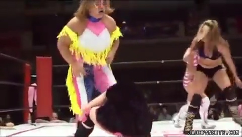 Mia-Ishibashivs_Inoue-Sareee_Still1393.jpg
