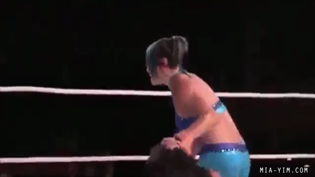 MiaMLW20171005_Still742.jpg