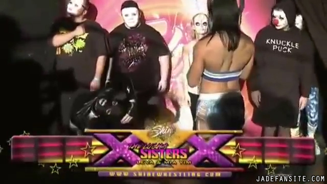 MiaShine30_Still019.jpg
