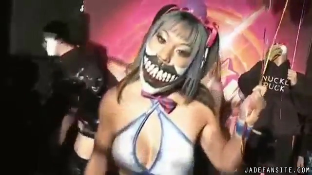 MiaShine30_Still037.jpg