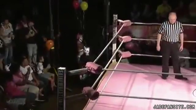 MiaShine30_Still046.jpg MiaShine30_Still046.jpg