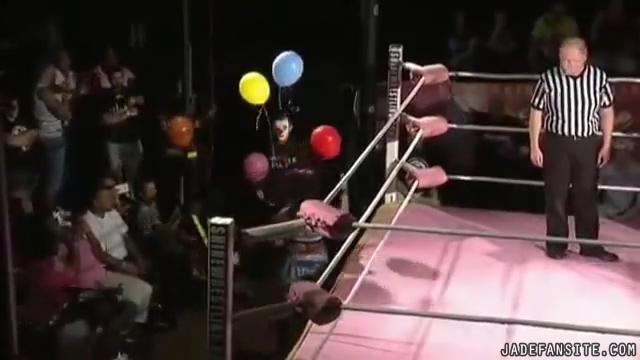 MiaShine30_Still057.jpg MiaShine30_Still057.jpg