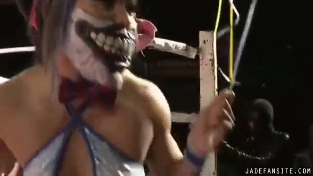 MiaShine30_Still087.jpg MiaShine30_Still087.jpg