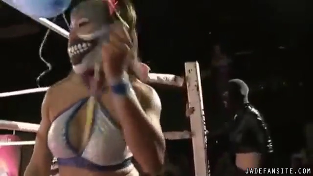 MiaShine30_Still089.jpg MiaShine30_Still089.jpg