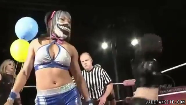 MiaShine30_Still139.jpg
