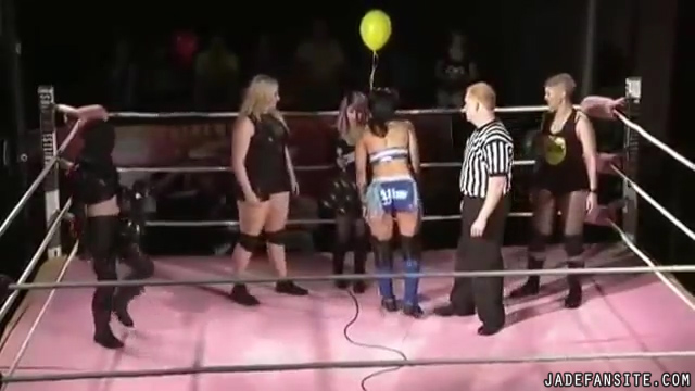 MiaShine30_Still161.jpg