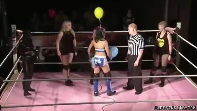 MiaShine30_Still164.jpg