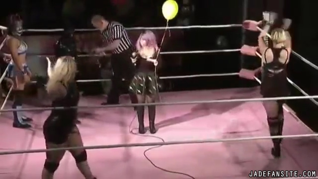 MiaShine30_Still192.jpg MiaShine30_Still192.jpg