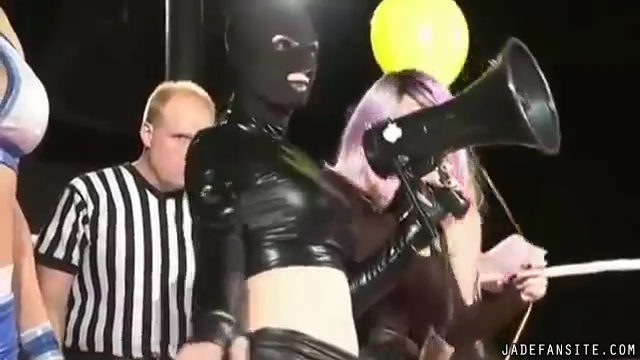 MiaShine30_Still204.jpg MiaShine30_Still204.jpg