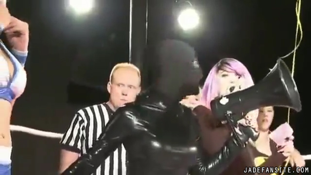 MiaShine30_Still213.jpg MiaShine30_Still213.jpg