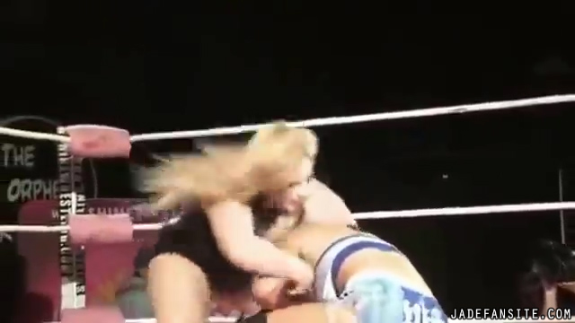 MiaShine30_Still392.jpg