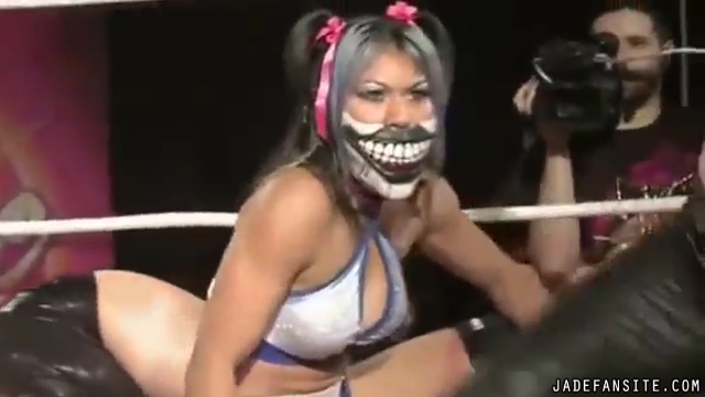 MiaShine30_Still848.jpg