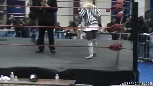 MiavsCarlislevsDelRey_Still023.jpg