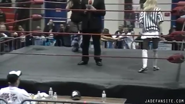 MiavsCarlislevsDelRey_Still024.jpg