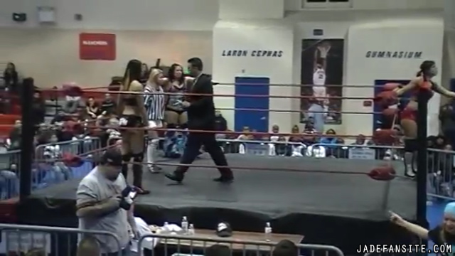 MiavsCarlislevsDelRey_Still078.jpg
