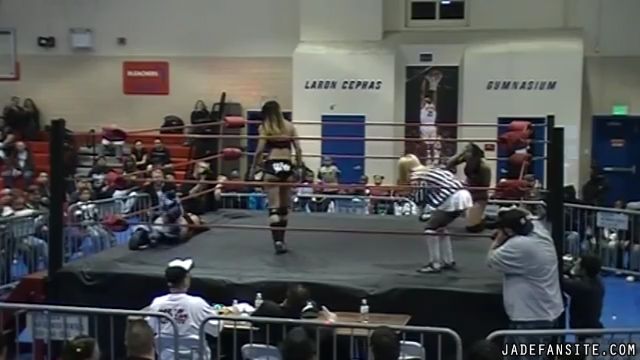 MiavsCarlislevsDelRey_Still585.jpg