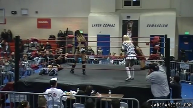 MiavsCarlislevsDelRey_Still586.jpg