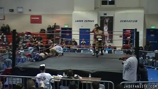 MiavsCarlislevsDelRey_Still595.jpg