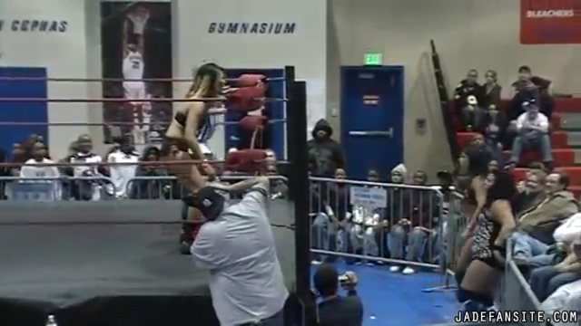MiavsCarlislevsDelRey_Still757.jpg