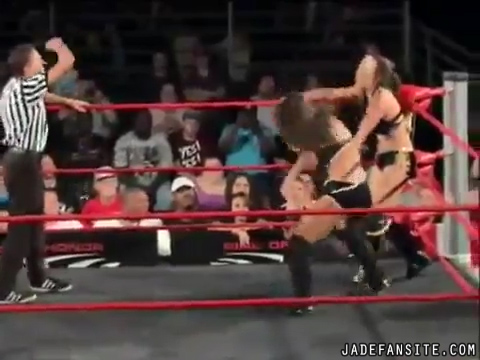 MiavsDelRey_Still585.jpg