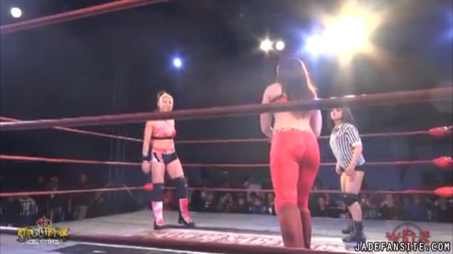 MiavsIvelisse_Still096~0.jpg MiavsIvelisse_Still096~0.jpg