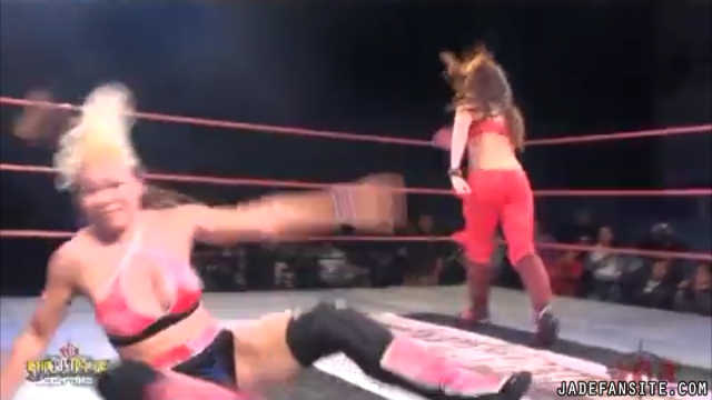 MiavsIvelisse_Still1014~0.jpg MiavsIvelisse_Still1014~0.jpg