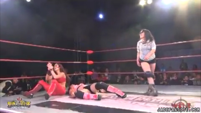 MiavsIvelisse_Still1201~0.jpg MiavsIvelisse_Still1201~0.jpg