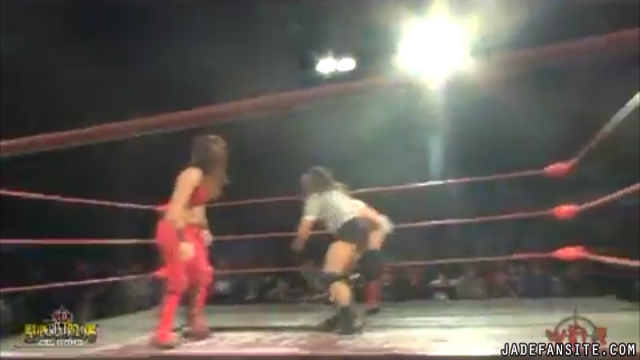 MiavsIvelisse_Still1255~0.jpg MiavsIvelisse_Still1255~0.jpg