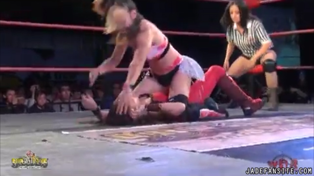 MiavsIvelisse_Still377~0.jpg MiavsIvelisse_Still377~0.jpg