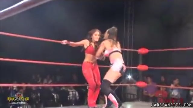 MiavsIvelisse_Still444~0.jpg MiavsIvelisse_Still444~0.jpg