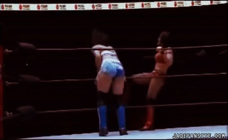 MiavsIvelisse_Still460.jpg