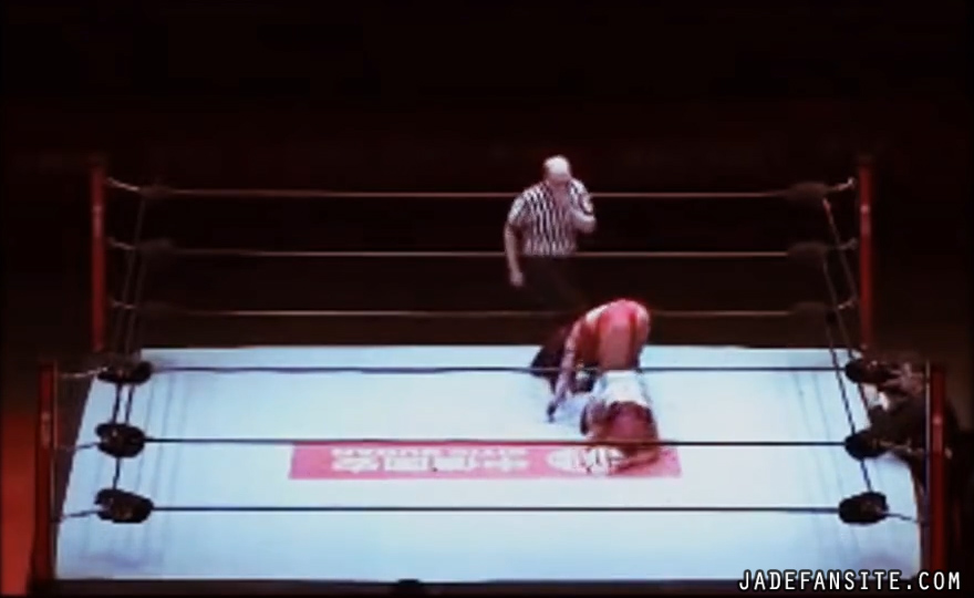 MiavsIvelisse_Still580.jpg