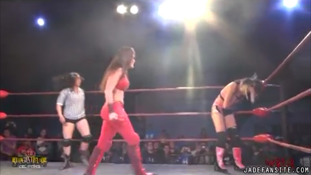 MiavsIvelisse_Still632~0.jpg MiavsIvelisse_Still632~0.jpg