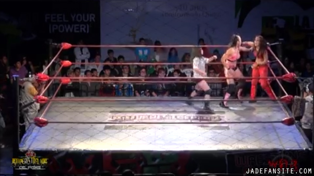 MiavsIvelisse_Still699~0.jpg MiavsIvelisse_Still699~0.jpg