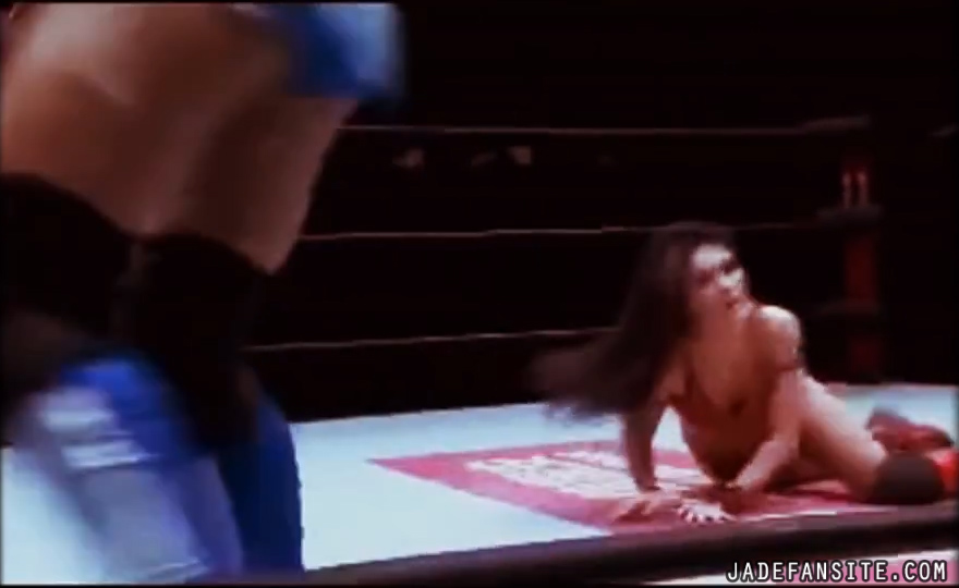 MiavsIvelisse_Still920.jpg