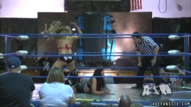 MiavsKay_Still320.jpg
