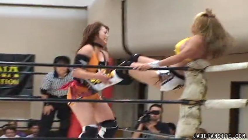 MiavsMatsumoto_Still1020.jpg