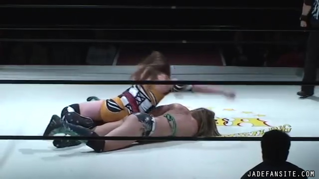 MiavsMatsumoto_Still1288~0.jpg