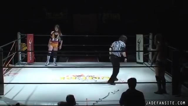 MiavsMatsumoto_Still251~0.jpg MiavsMatsumoto_Still251~0.jpg