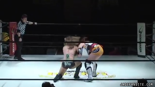 MiavsMatsumoto_Still956~0.jpg