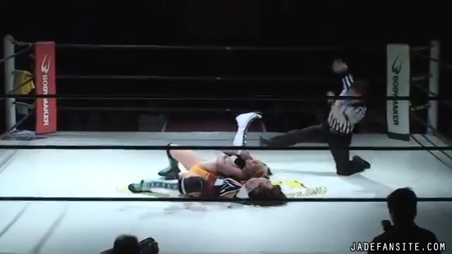 MiavsMatsumoto_Still966~0.jpg MiavsMatsumoto_Still966~0.jpg