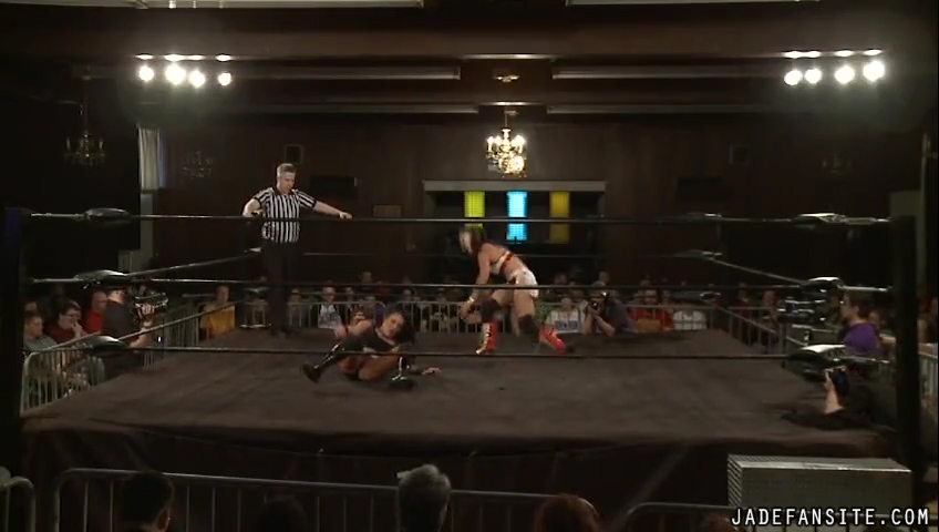 MiavsMelissa_Still1336.jpg MiavsMelissa_Still1336.jpg