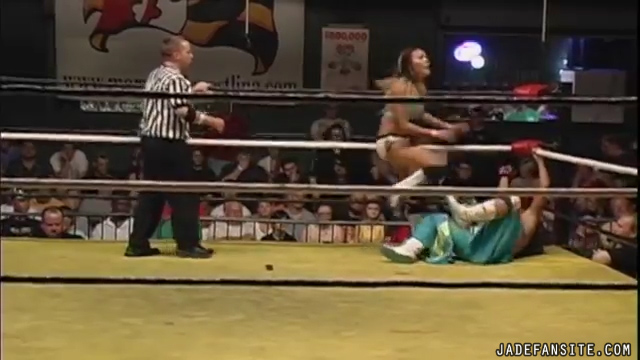 MiavsMickie_Still1370.jpg MiavsMickie_Still1370.jpg