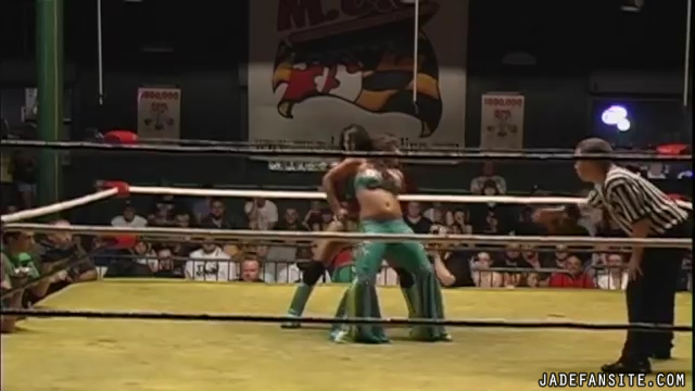 MiavsMickie_Still495.jpg